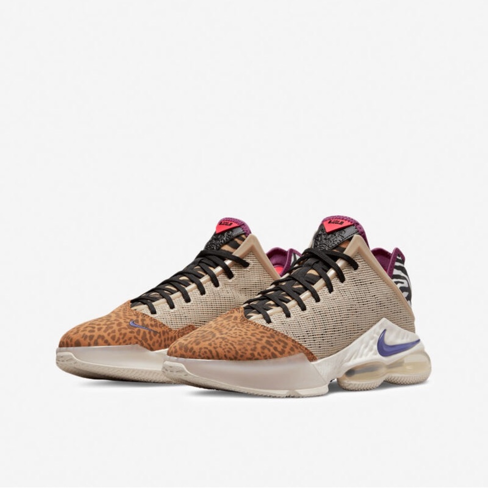 Nike LeBron 19 Low
Men's